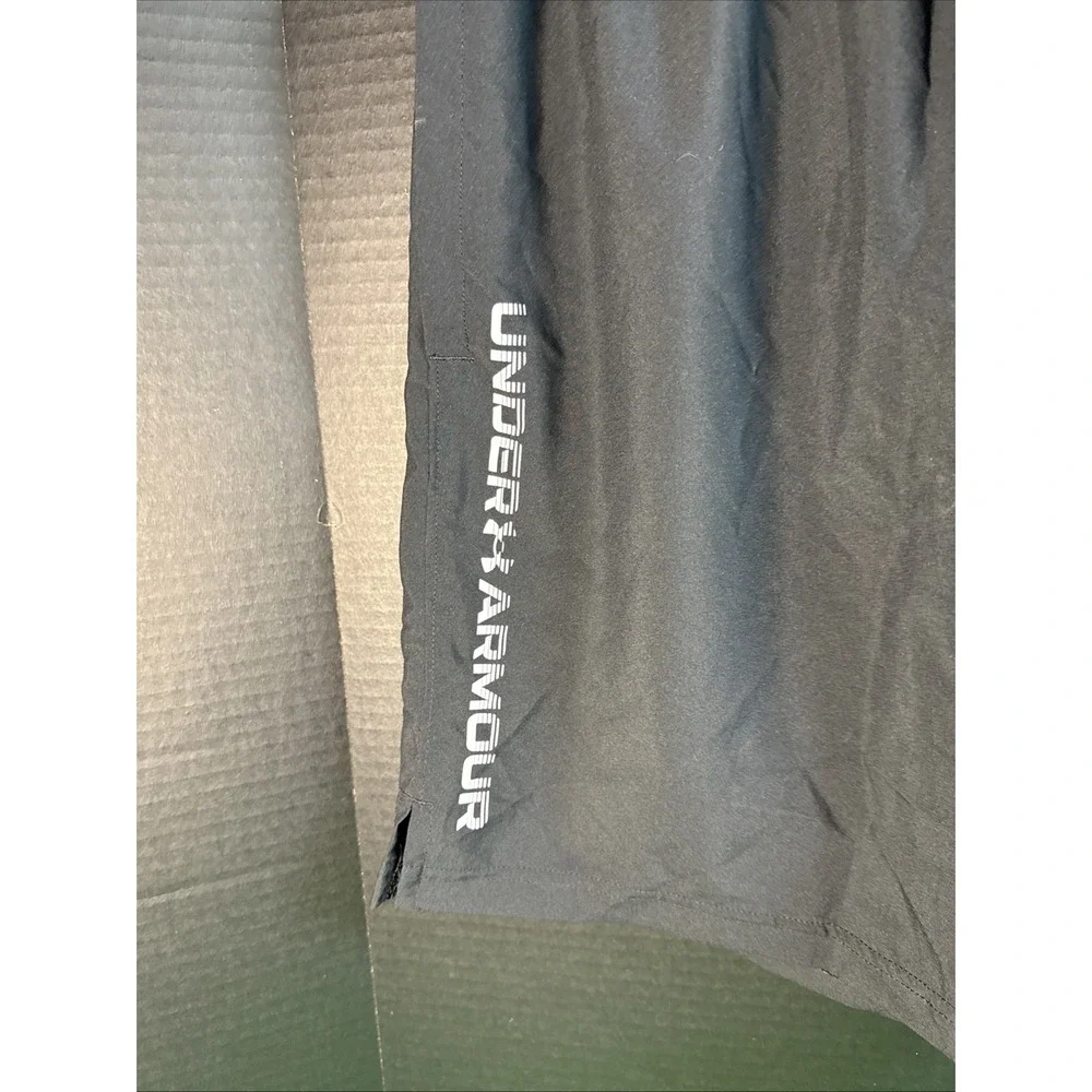 NWT Under Armour Men's Woven Wordmark Short Size L Black